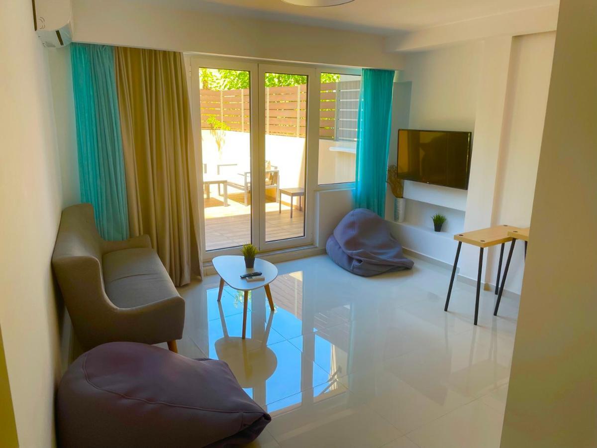 Haris White Apartment Roussospítion 외부 사진